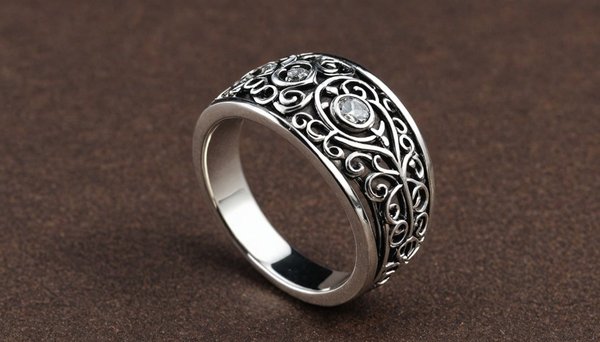 Découvrez les tendances des bagues phalanges en argent 925